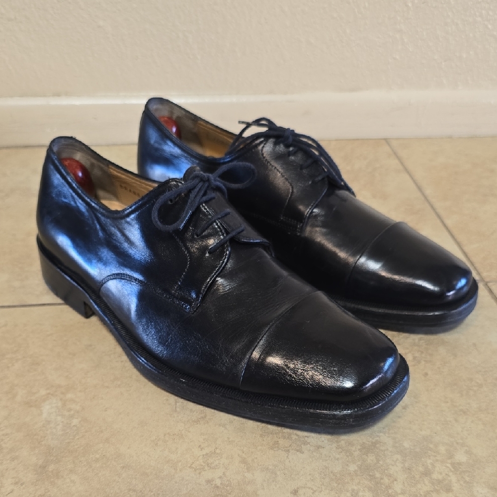 Bruno Magli Classic Black Leather Derbys 8 W